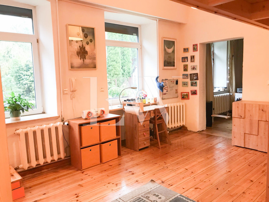 pruszkowski, Brwinów, 2 pok. w kamienicy/ogród  350m2 /garaż/25km od Wwa