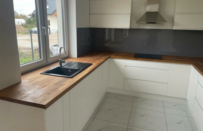 mazowieckie, pruszkowski, zadbany dom w bardzo dobrej lokalizacji Pruszkowa